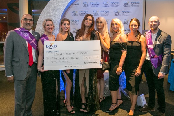 Bovis Homes wins award for supporting hospice Naomi House and Jacksplace